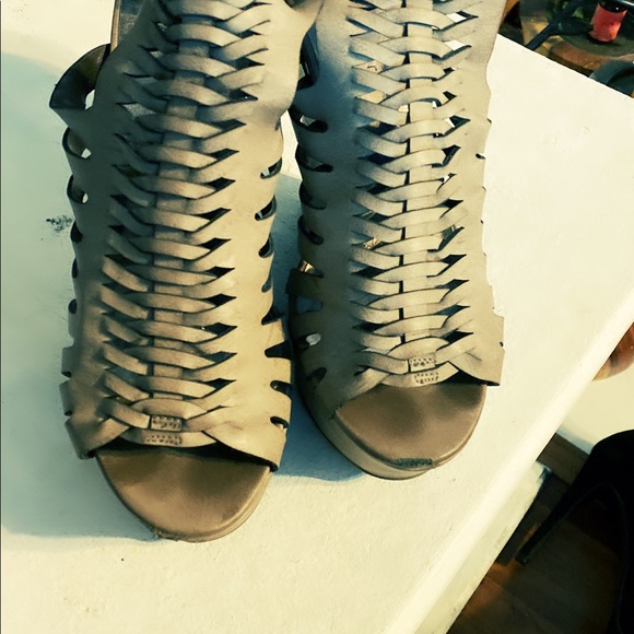 Steve Madden size 9 - Picture 5 of 6